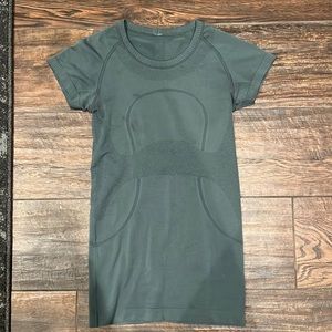Lululemon Swiftly Tee Shirt, Short Sleeve